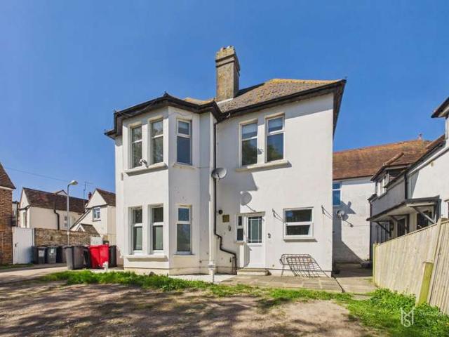 2 Bedroom Ground Flat