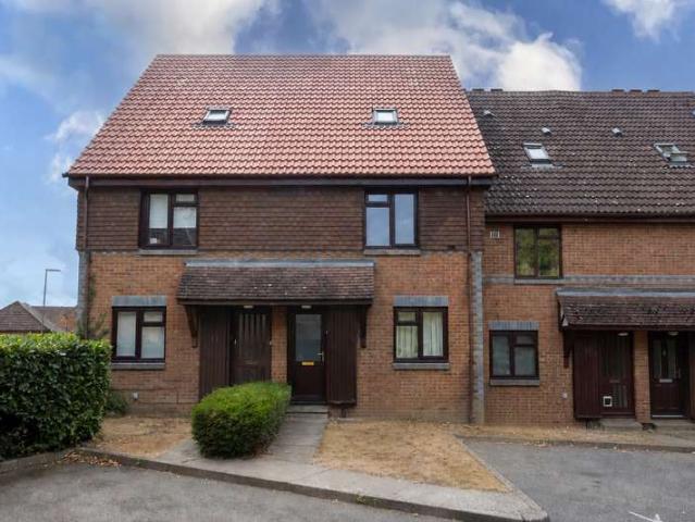 2 Bedroom Maisonette Flat