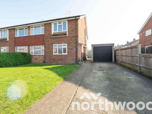 2 Bedroom Maisonette Flat