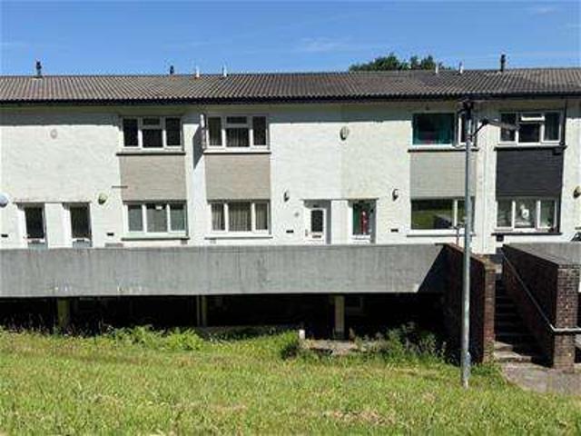 2 Bedroom Maisonette Flat