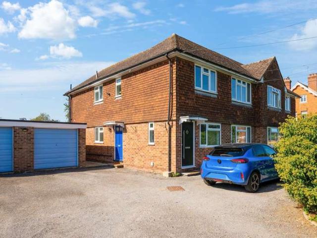 2 Bedroom Maisonette Flat