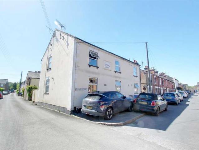 2 Bedroom Maisonette Flat