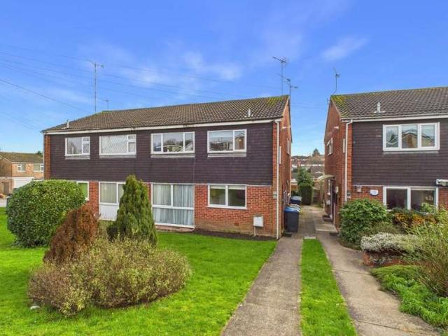 2 Bedroom Maisonette Flat