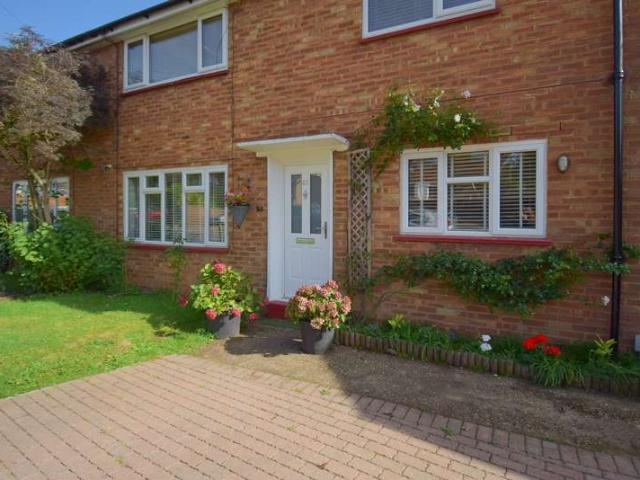 2 Bedroom Maisonette Flat