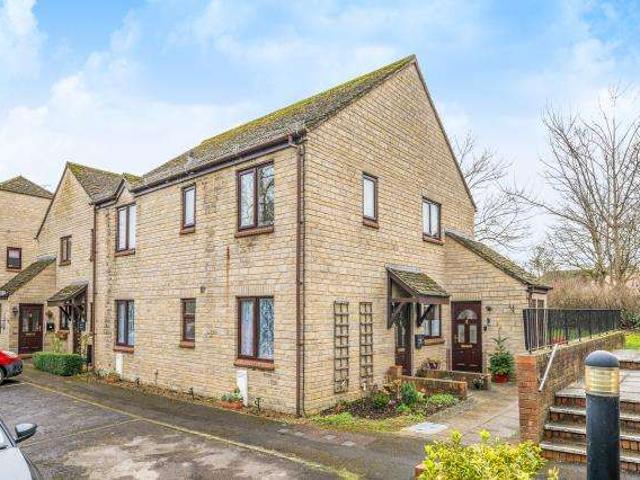 2 Bedroom Maisonette Flat