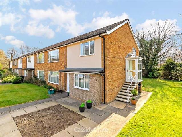 2 Bedroom Maisonette Flat