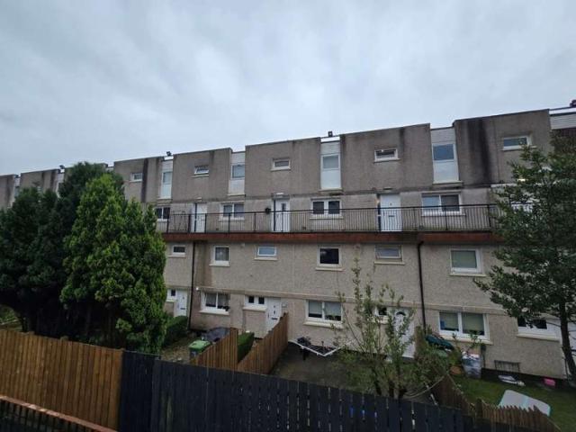 2 Bedroom Maisonette Flat