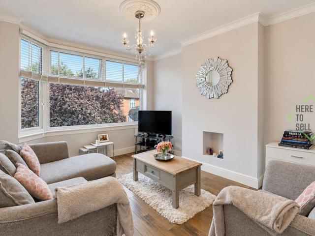 2 Bedroom Maisonette Flat
