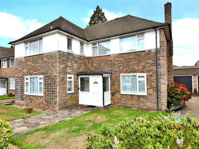 2 Bedroom Maisonette Flat