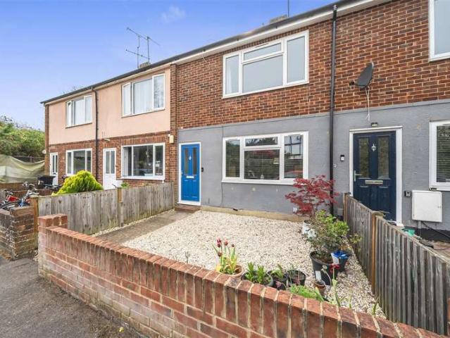 2 Bedroom Maisonette Flat