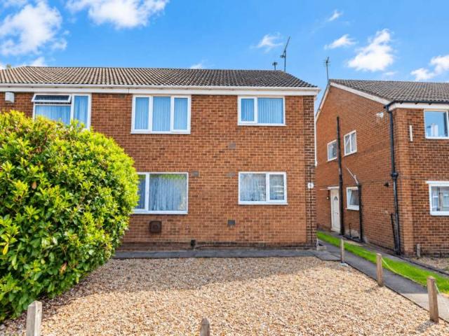 2 Bedroom Maisonette Flat