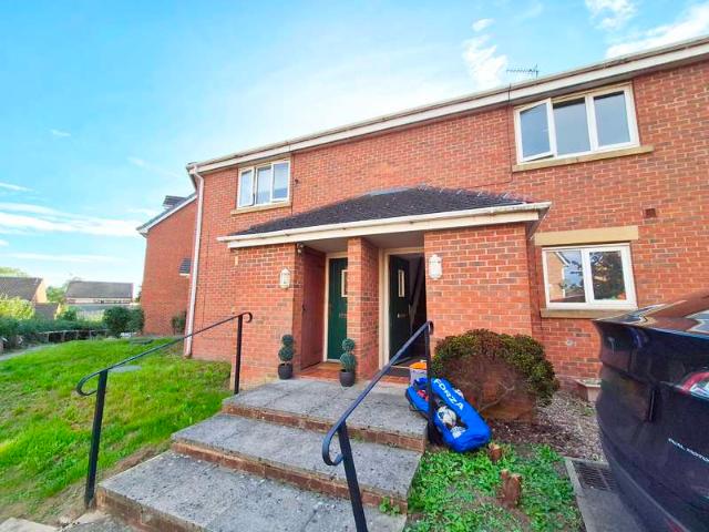 2 Bedroom Maisonette Flat