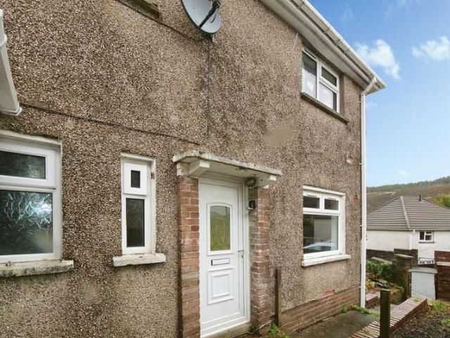 2 Bedroom Maisonette Flat