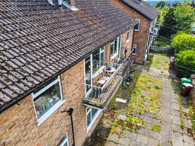 2 Bedroom Maisonette Flat