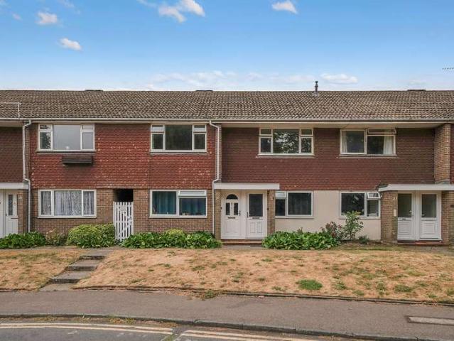2 Bedroom Maisonette Flat