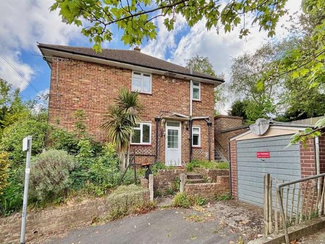 2 Bedroom Maisonette Flat