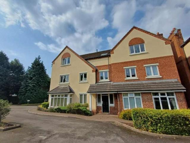 2 Bedroom Maisonette Flat