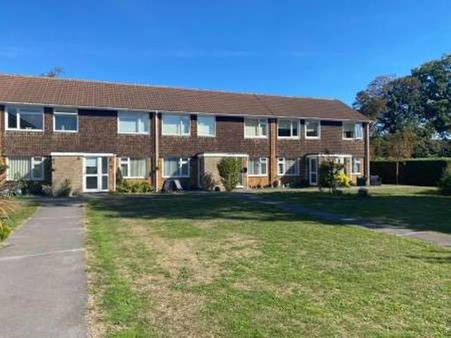 2 Bedroom Maisonette Flat