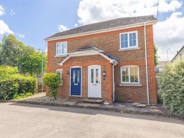 2 Bedroom Maisonette Flat