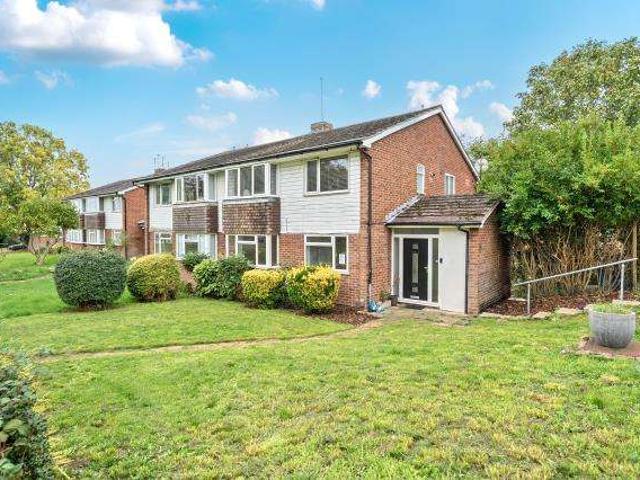 2 Bedroom Maisonette Flat