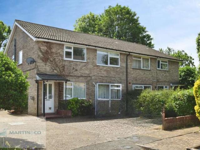 2 Bedroom Maisonette Flat