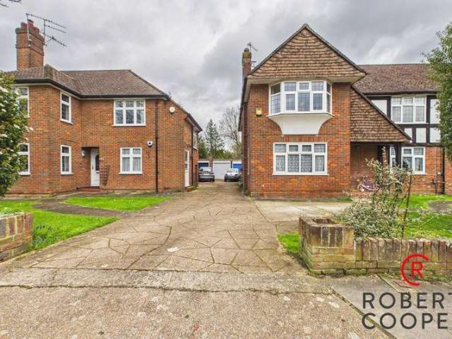 2 Bedroom Maisonette Flat