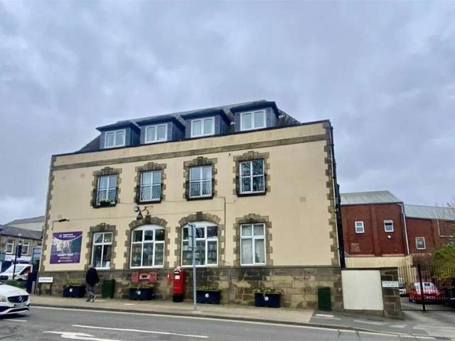 2 Bedroom Maisonette Flat
