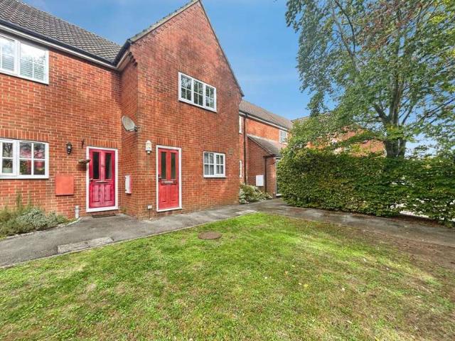 2 Bedroom Maisonette Flat