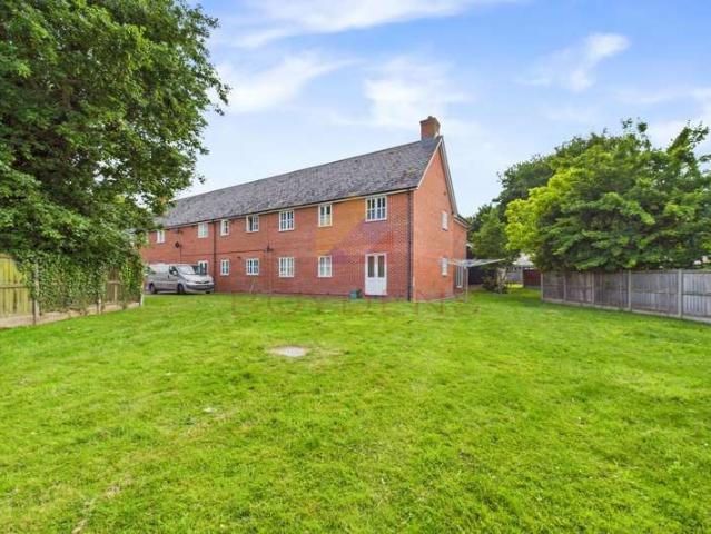 2 Bedroom Maisonette Flat