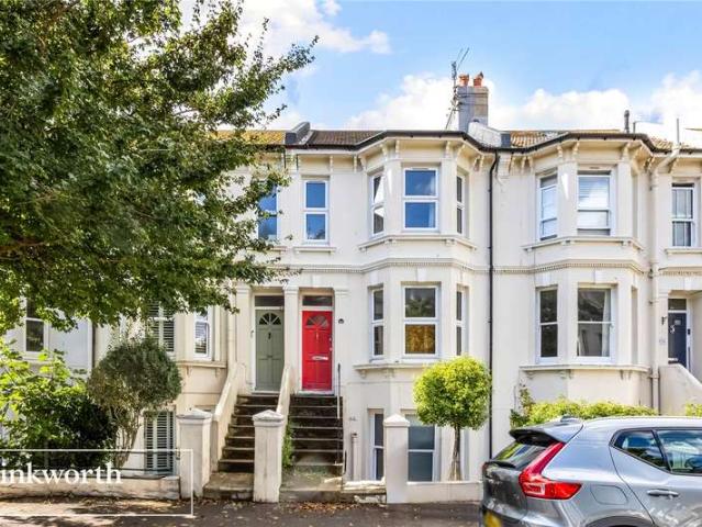 2 Bedroom Maisonette Flat