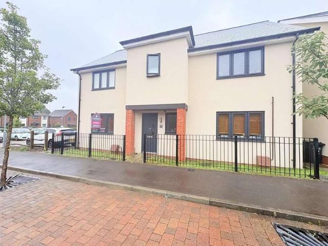 2 Bedroom Maisonette Flat