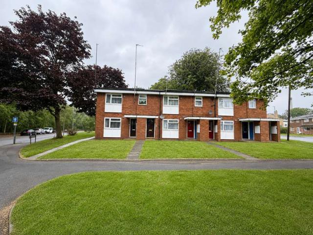 2 Bedroom Maisonette Flat