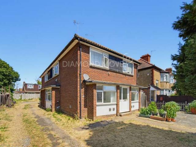 2 Bedroom Maisonette Flat