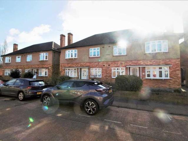 2 Bedroom Maisonette Flat