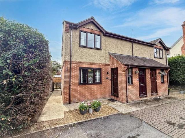2 Bedroom Maisonette Flat
