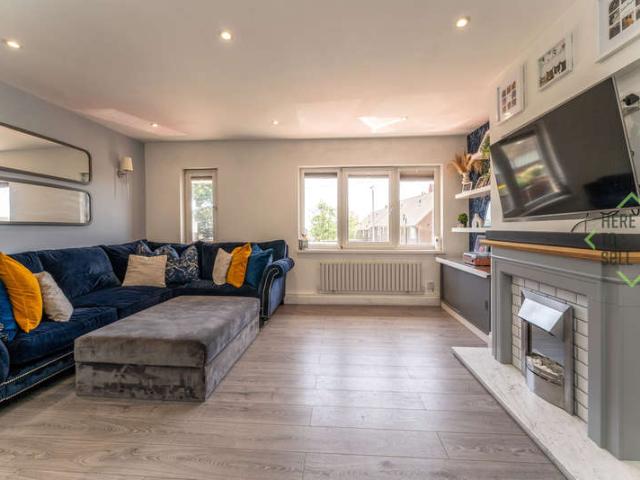 2 Bedroom Maisonette Flat