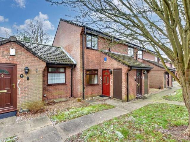 2 Bedroom Maisonette Flat