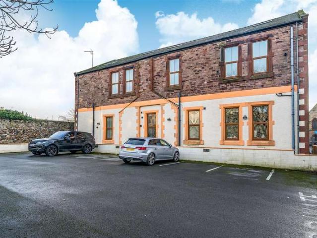 2 Bedroom Maisonette Flat