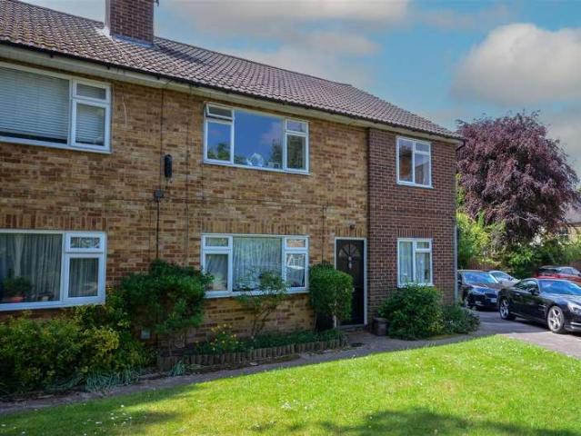 2 Bedroom Maisonette Flat