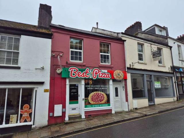 2 Bedroom Maisonette Flat