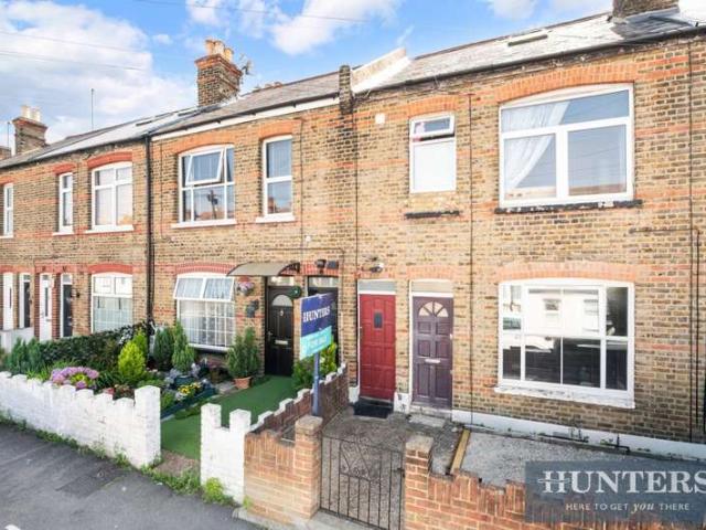 2 Bedroom Maisonette Flat