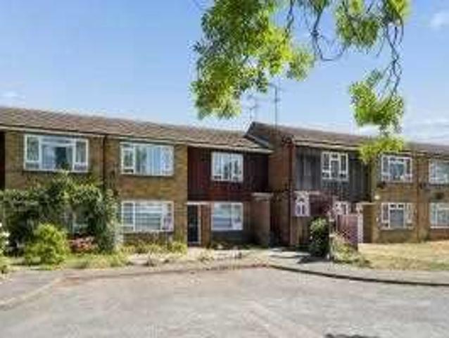 2 Bedroom Maisonette Flat