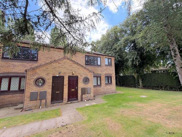 2 Bedroom Maisonette Flat