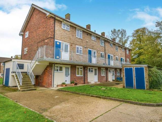 2 Bedroom Maisonette Flat