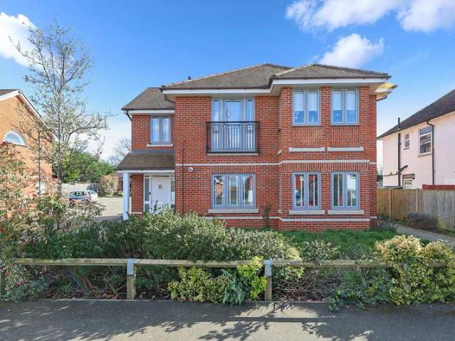 2 Bedroom Maisonette Flat