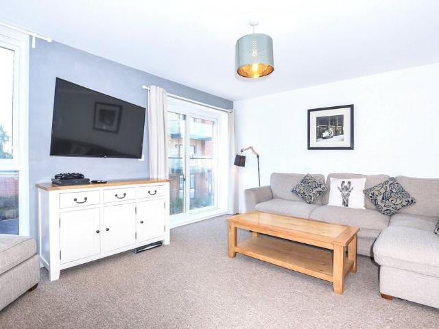 2 bedroom Maisonette in Robert Parker Road, Reading