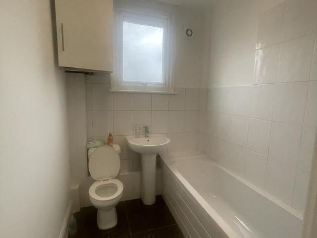 2 Bedroom Maissonette For Rent