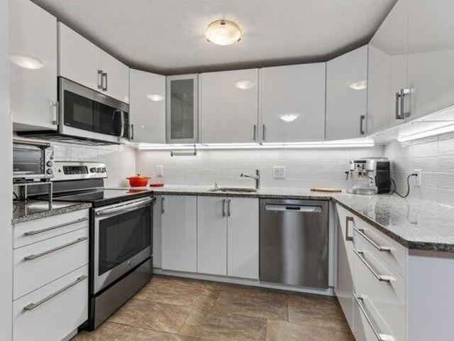 2 bedroom, Malden MA 02148 105533233