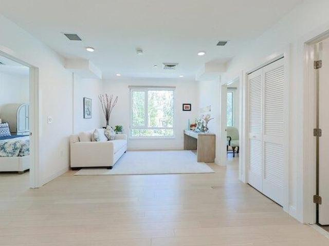 2 bedroom, Malden MA 02148 105533771
