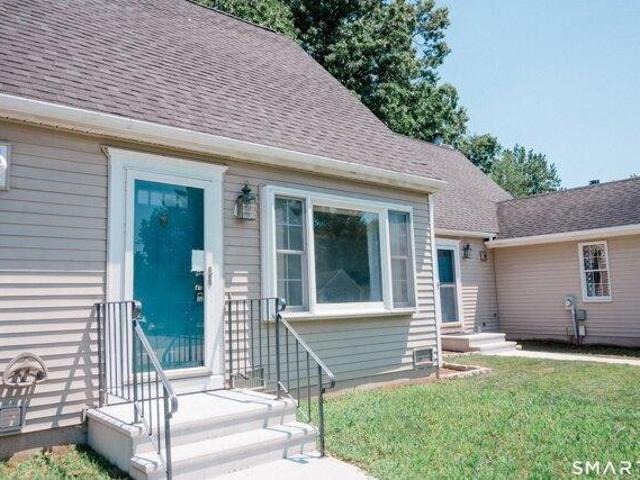 2 bedroom, Manchester CT 06042 105404227